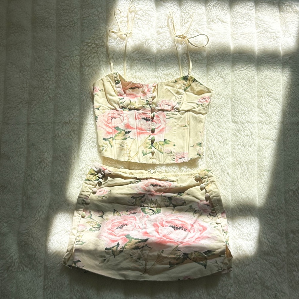 Tiger Mist Floral Set